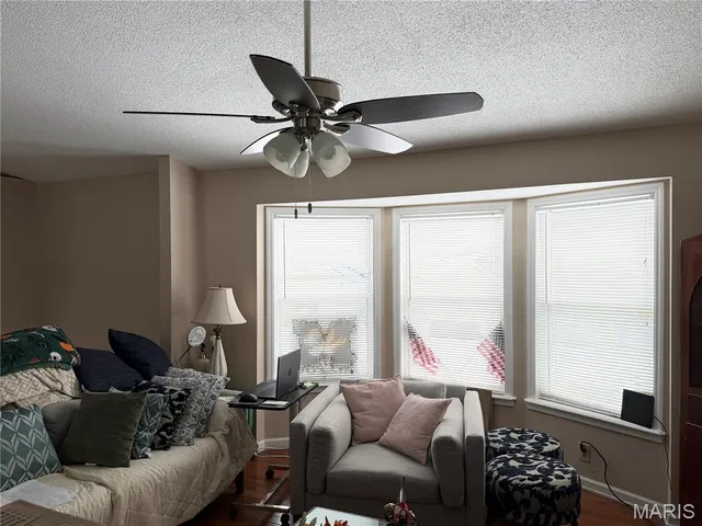 $262,500 | 707 South Hawthorne Drive, Pacific, MO 63069