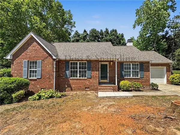 $1,825 | 1815 New Bedford Drive, Greensboro, NC 27410