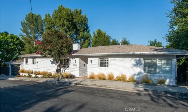 $6,995 | 3610 Scadlock Lane, Sherman Oaks, CA 91403