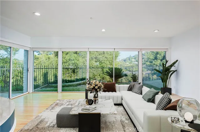 $6,995 | 3610 Scadlock Lane, Sherman Oaks, CA 91403