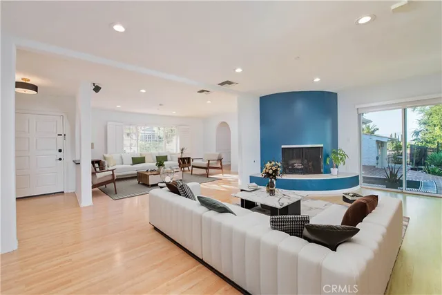 $6,995 | 3610 Scadlock Lane, Sherman Oaks, CA 91403