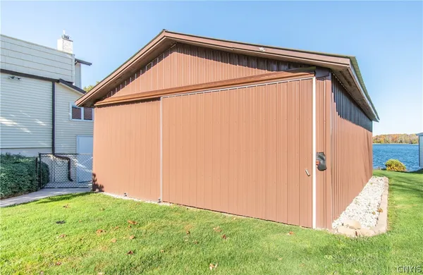 $749,900 | 286 River Road, Waddington, NY 13694