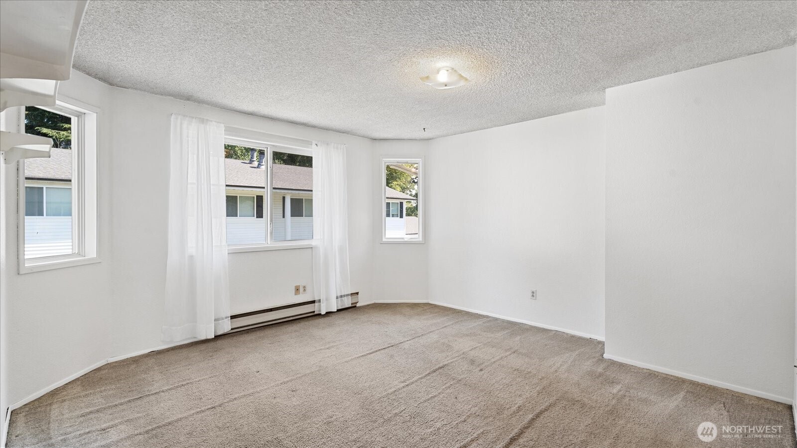 4518 Southwest 320th Street, Unit A Federal Way, WA 98023 - Photo 17 of 34