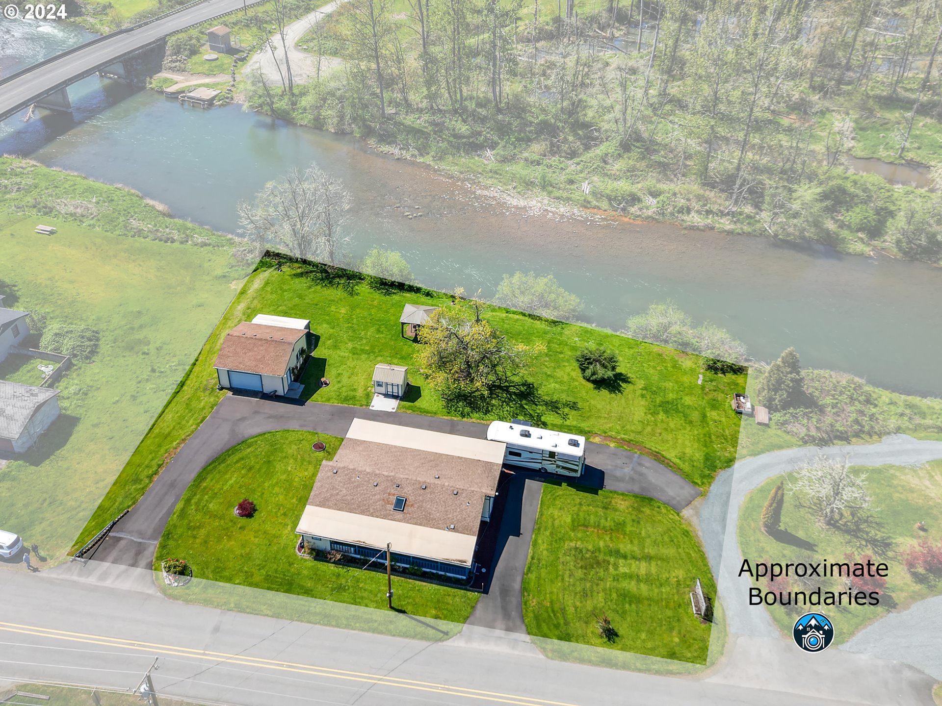 78414 Sears Road Cottage Grove, OR 97424 - Photo 42 of 44 an aerial view of a house