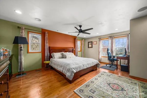 $400,000 | 3026 Diane Drive, Aurora, IL 60504