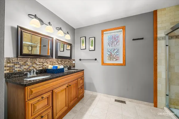 $400,000 | 3026 Diane Drive, Aurora, IL 60504