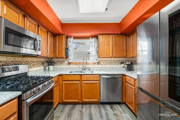 $400,000 | 3026 Diane Drive, Aurora, IL 60504