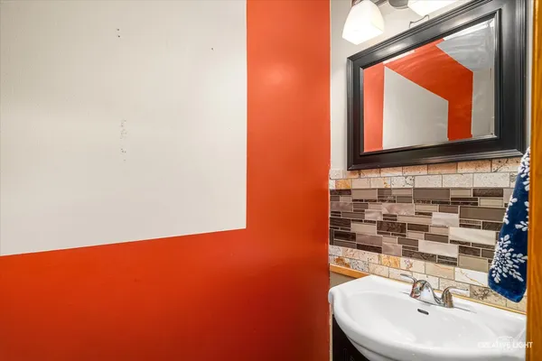 $400,000 | 3026 Diane Drive, Aurora, IL 60504