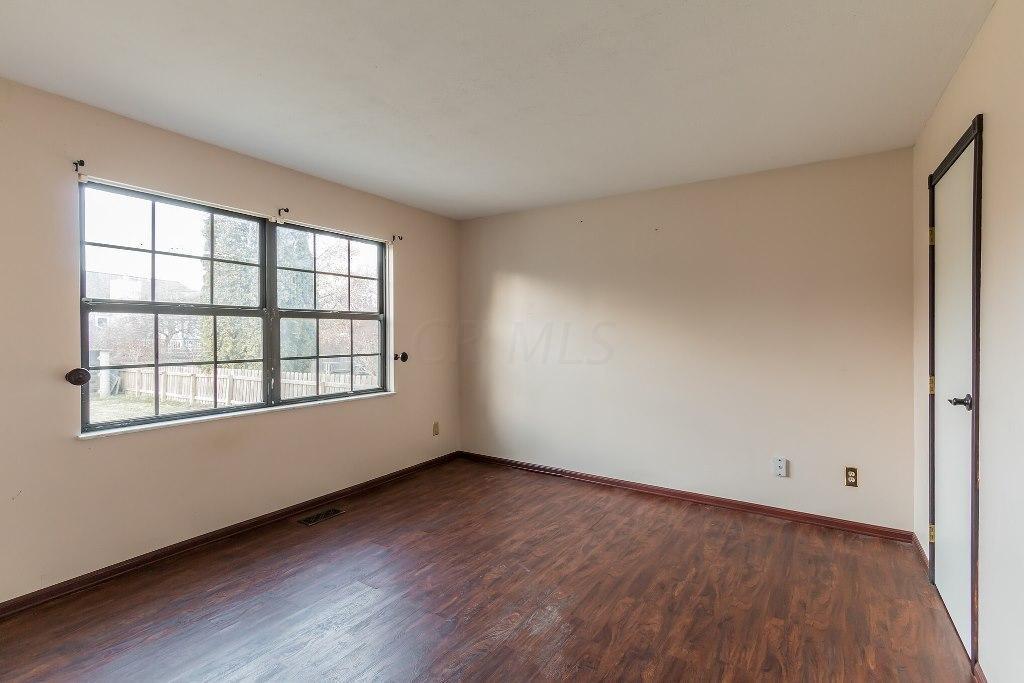 3930 Antrim Road Columbus, OH 43221 - Photo 11 of 25