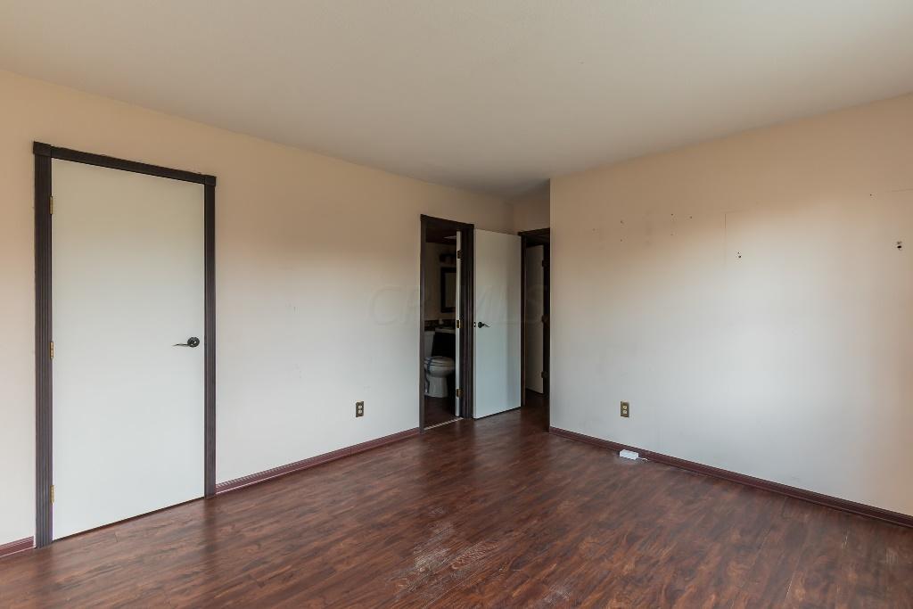 3930 Antrim Road Columbus, OH 43221 - Photo 12 of 25