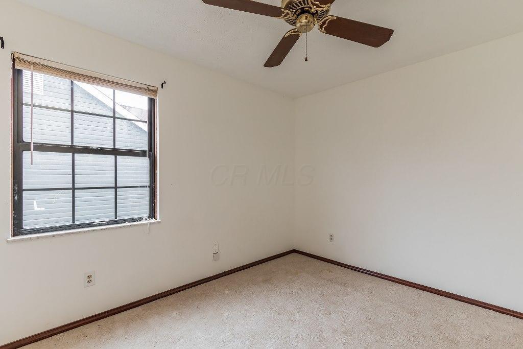 3930 Antrim Road Columbus, OH 43221 - Photo 17 of 25