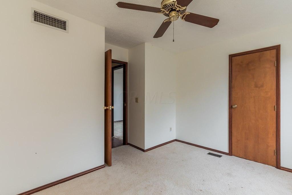 3930 Antrim Road Columbus, OH 43221 - Photo 18 of 25