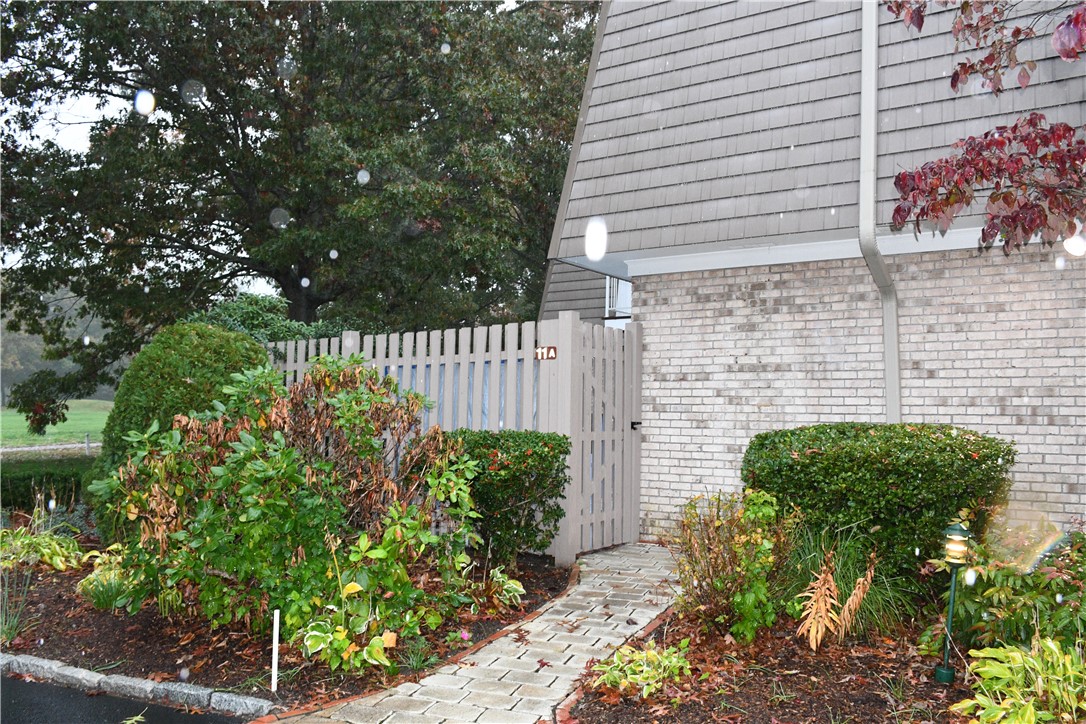 11 Caddy Rock Road, Unit A North Kingstown, RI 02852 - Photo 1 of 20 Exterior