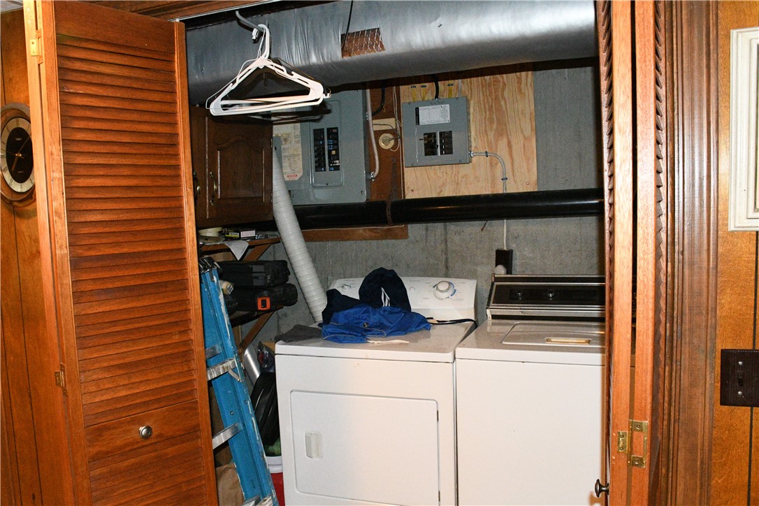 11 Caddy Rock Road, Unit A North Kingstown, RI 02852 - Photo 19 of 20 Laundry area