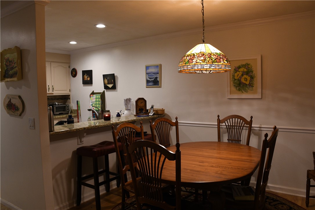 11 Caddy Rock Road, Unit A North Kingstown, RI 02852 - Photo 10 of 20 Dining area