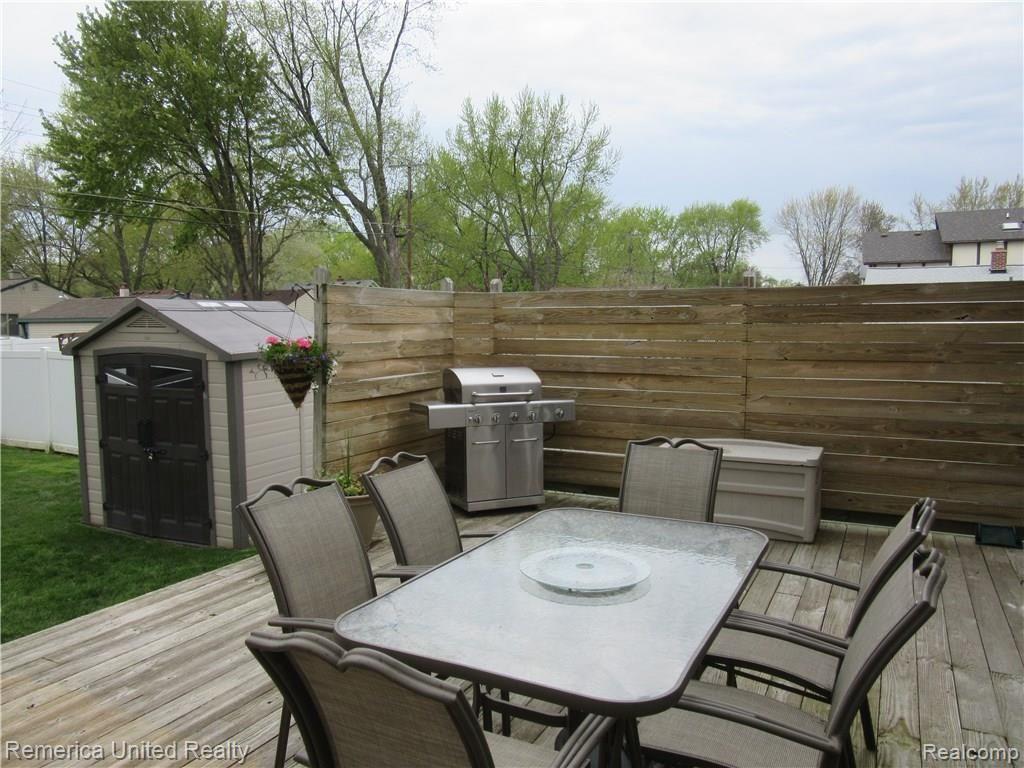 19941 Inkster Road Livonia, MI 48152 - Photo 22 of 25