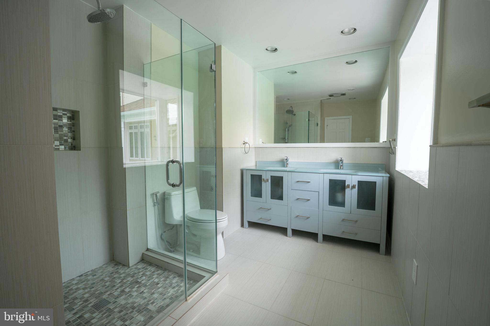 10805 Glen Road Potomac, MD 20854 - Photo 33 of 40