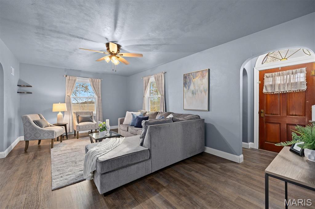 7404 State Rte 4 Worden, IL 62097 - Photo 7 of 50