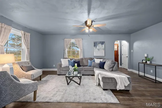 $325,000 | 7404 State Rte 4, Worden, IL 62097