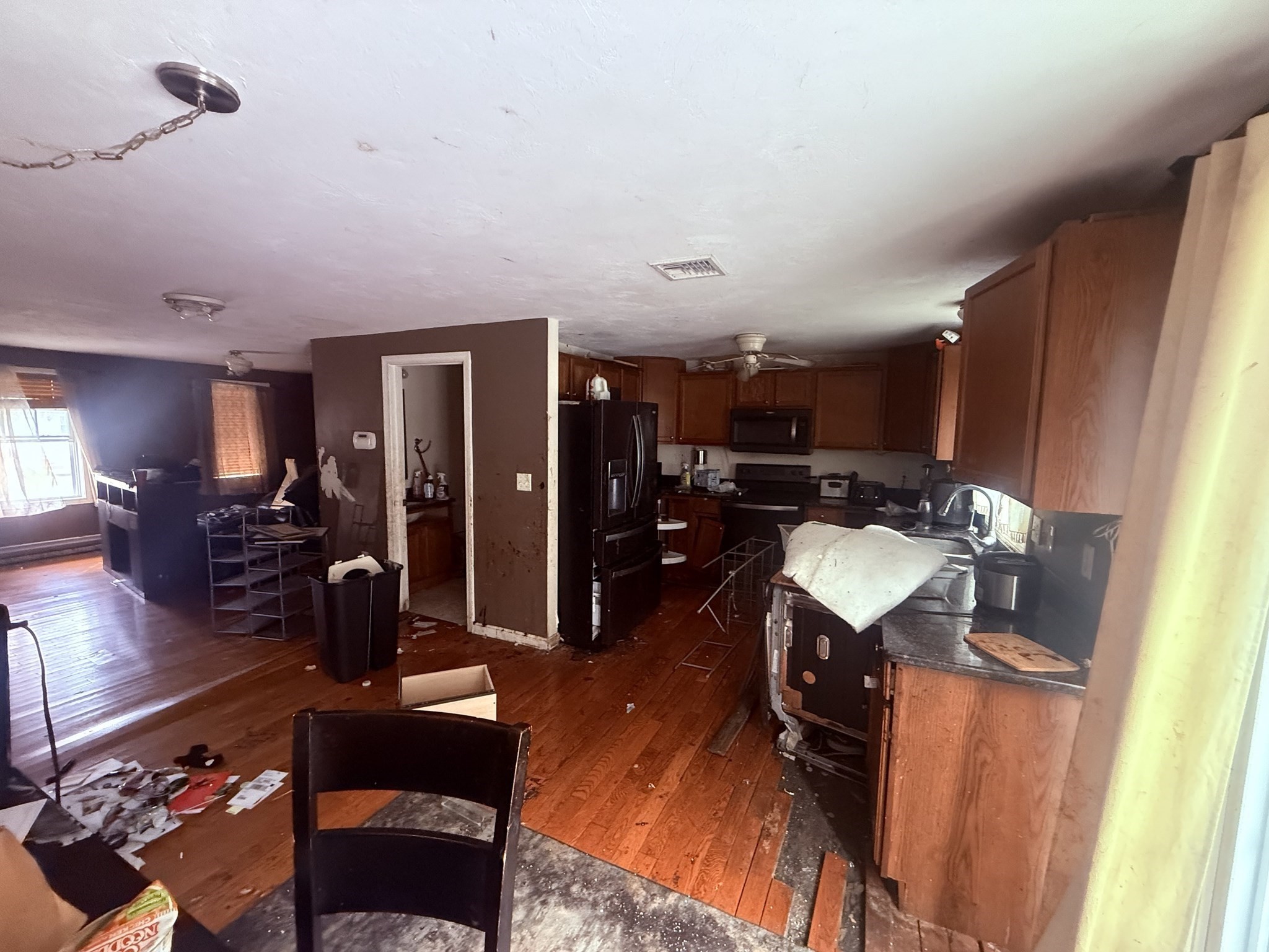 46 Pine Hill Road Worcester, MA 01604 - Photo 3 of 26 Gallery Image 3