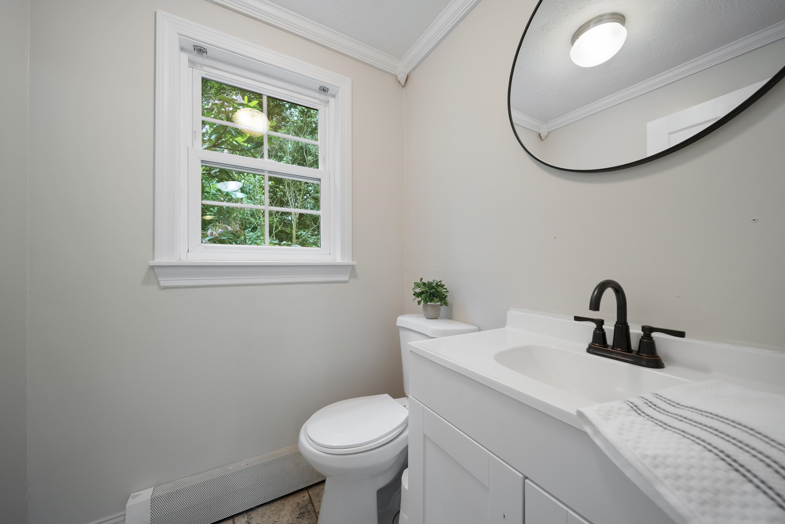 28 Haynes Road Deerfield, NH 03037 - Photo 17 of 36