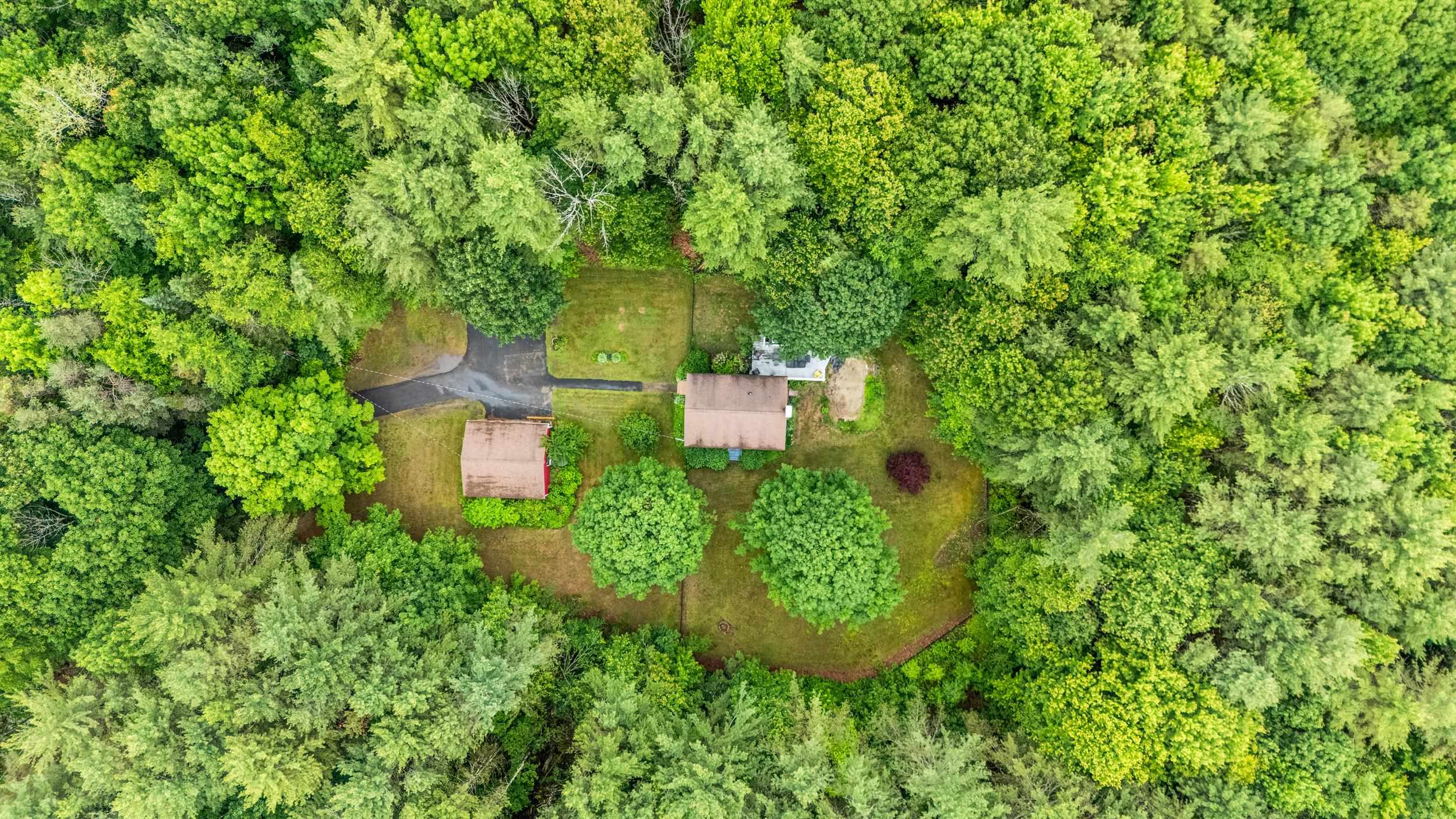 28 Haynes Road Deerfield, NH 03037 - Photo 2 of 36