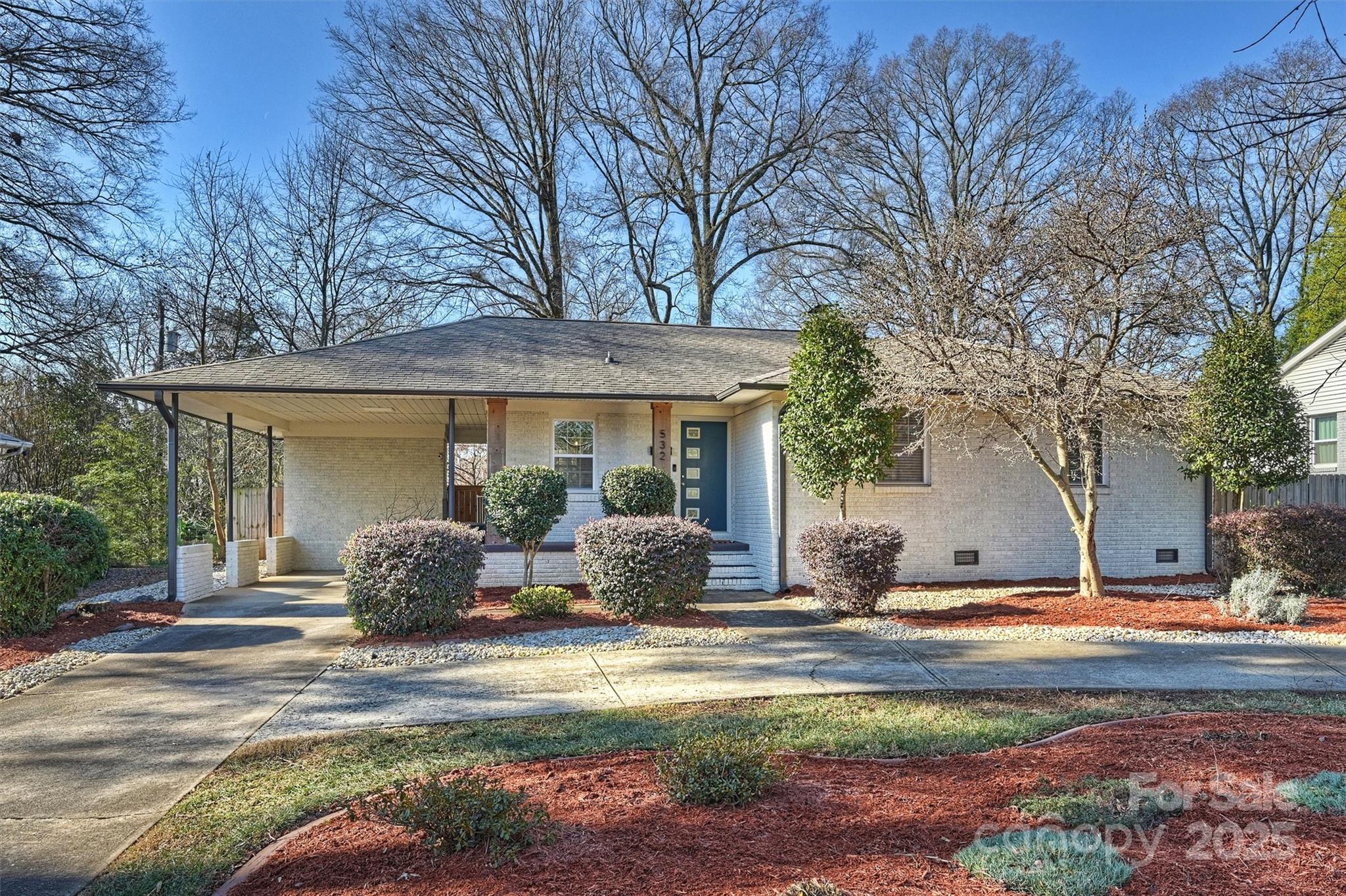 532 Scaleybark Road Charlotte, NC 28209 - Photo 1 of 29 a house view with sitting space and garden space