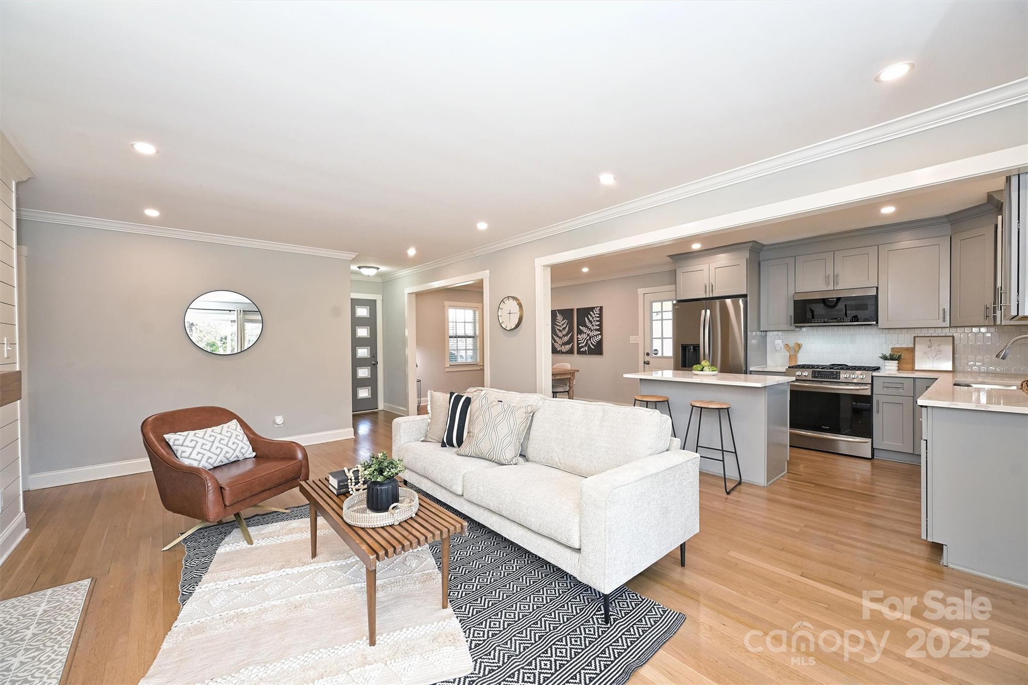 532 Scaleybark Road Charlotte, NC 28209 - Photo 11 of 29 a living room with furniture and kitchen view