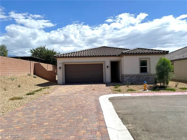 $416,950 | 4324 South Angel Fls Court, Pahrump, NV 89061