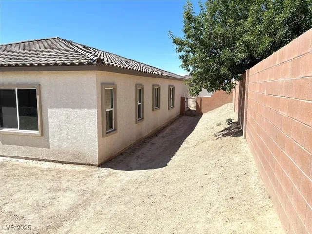 $416,950 | 4324 South Angel Fls Court, Pahrump, NV 89061