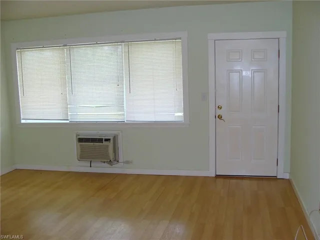 $1,650 | 421 12th Avenue South, Unit A5, Naples, FL 34102