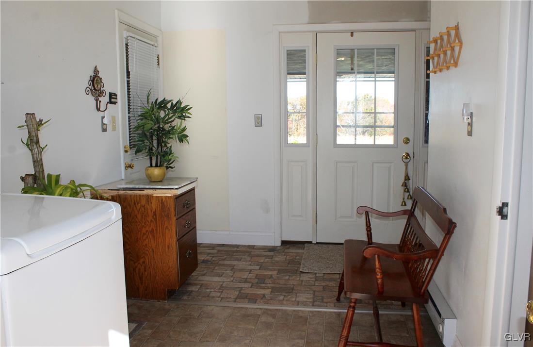 5946 Memorial Road Germansville, PA 18053 - Photo 5 of 36 Gallery Image 5