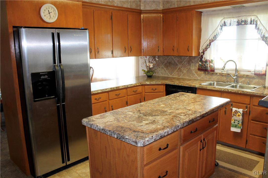 5946 Memorial Road Germansville, PA 18053 - Photo 6 of 36 Gallery Image 6