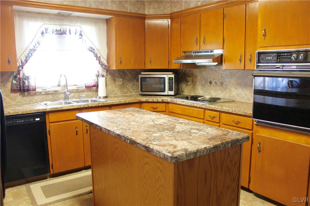 5946 Memorial Road Germansville, PA 18053 - Photo 7 of 36 Gallery Image 7