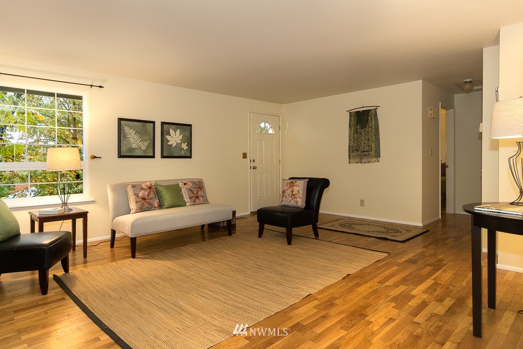 3336 York Road South Seattle, WA 98144 - Photo 2 of 15 Gallery Image 2