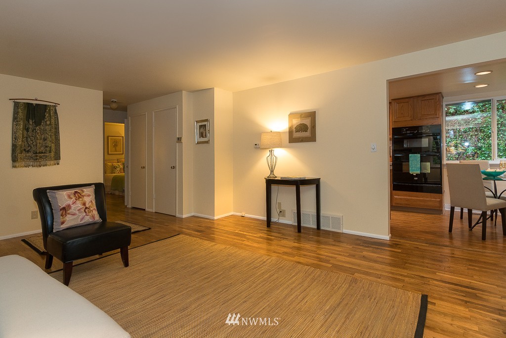 3336 York Road South Seattle, WA 98144 - Photo 4 of 15 Gallery Image 4