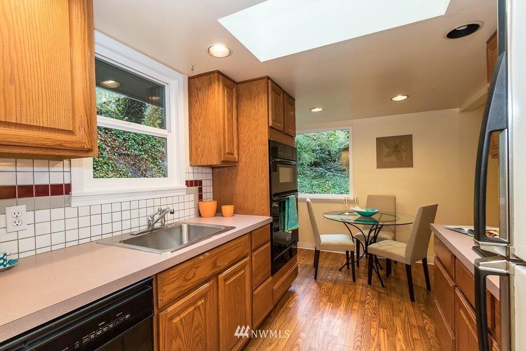 3336 York Road South Seattle, WA 98144 - Photo 6 of 15 Gallery Image 6