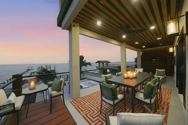 $1,100,000 | 1918 Todville Road, Seabrook, TX 77586