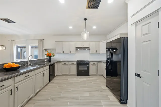 $1,100,000 | 1918 Todville Road, Seabrook, TX 77586