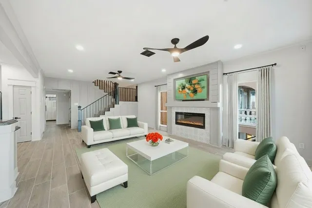 $1,100,000 | 1918 Todville Road, Seabrook, TX 77586