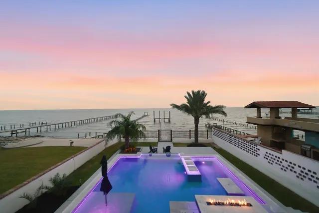 $1,100,000 | 1918 Todville Road, Seabrook, TX 77586