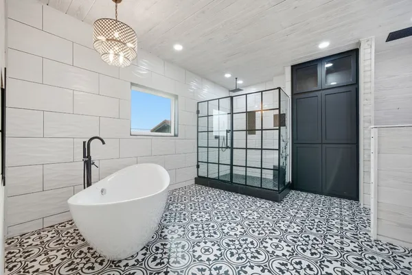 $1,100,000 | 1918 Todville Road, Seabrook, TX 77586