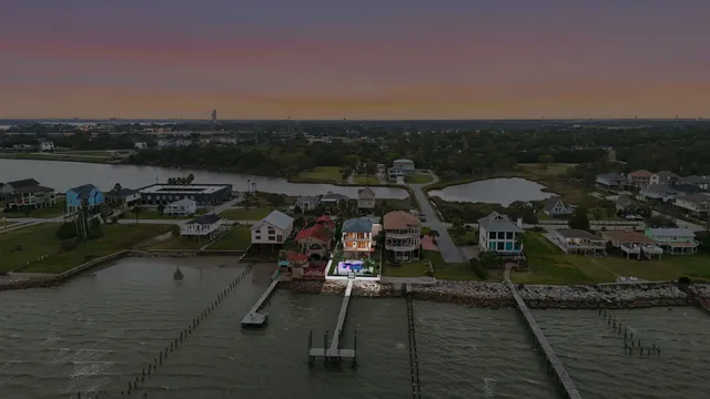 $1,100,000 | 1918 Todville Road, Seabrook, TX 77586