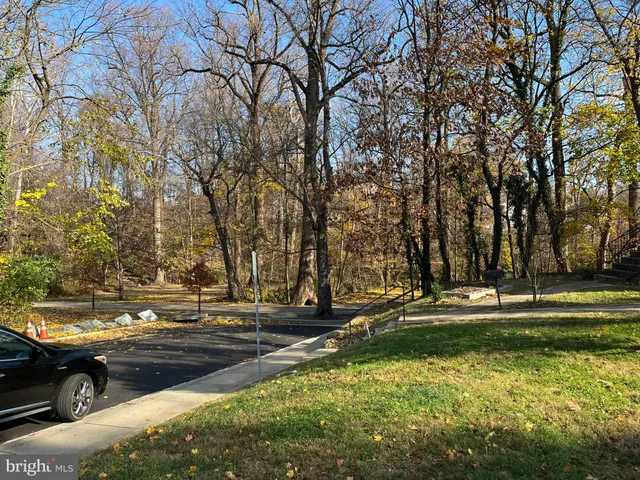 $1,350 | 8009 Garland Avenue, Unit 1, Takoma Park, MD 20912