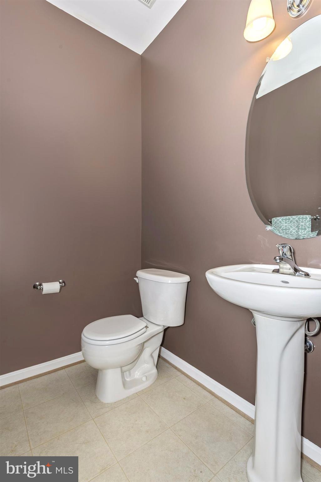 664 Wild Hunt Road Frederick, MD 21703 - Photo 13 of 30 Main Level Powder Room