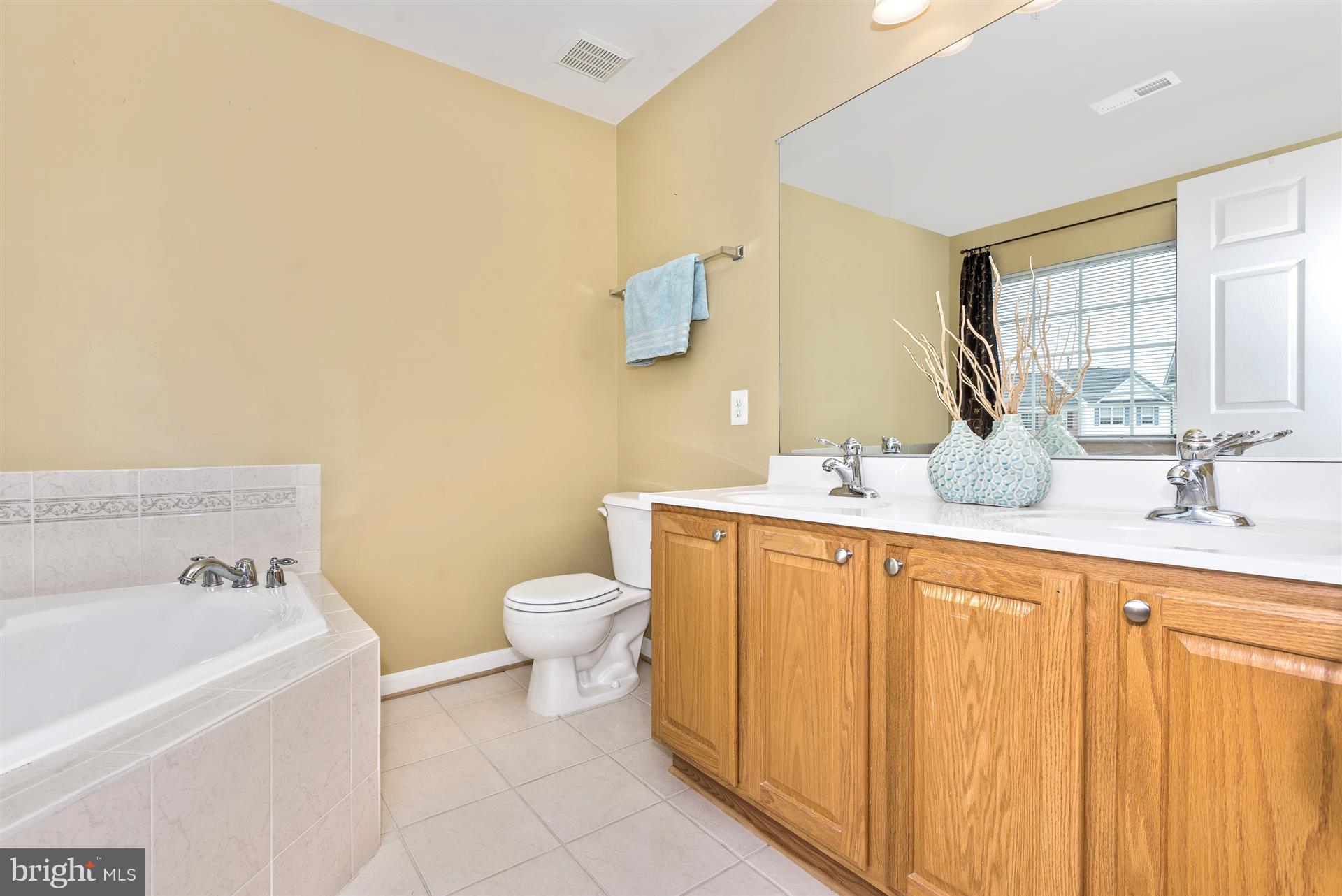 664 Wild Hunt Road Frederick, MD 21703 - Photo 23 of 30 Master Bath w/ Double Vanity