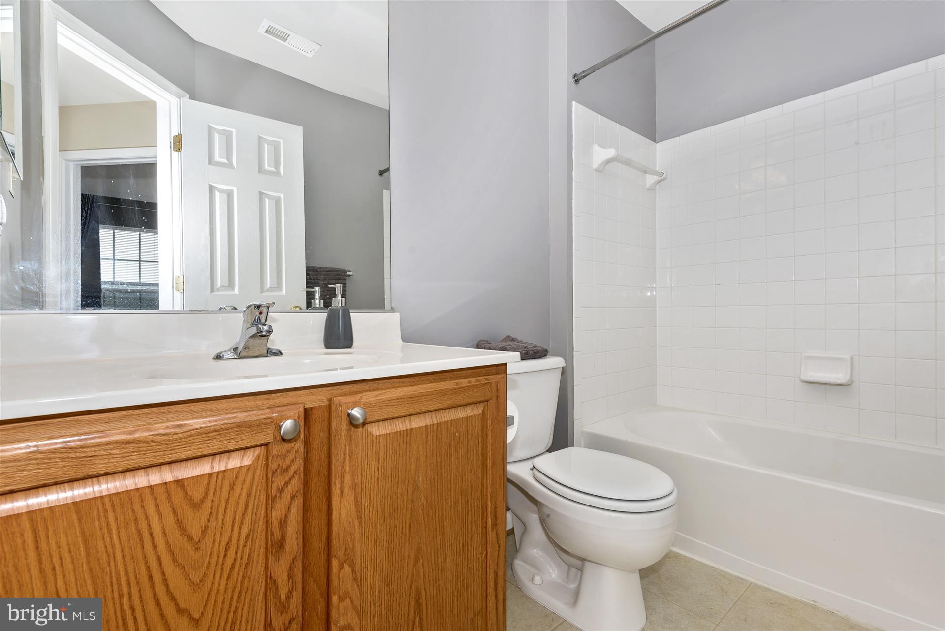 664 Wild Hunt Road Frederick, MD 21703 - Photo 25 of 30 Upper Level Full Bath
