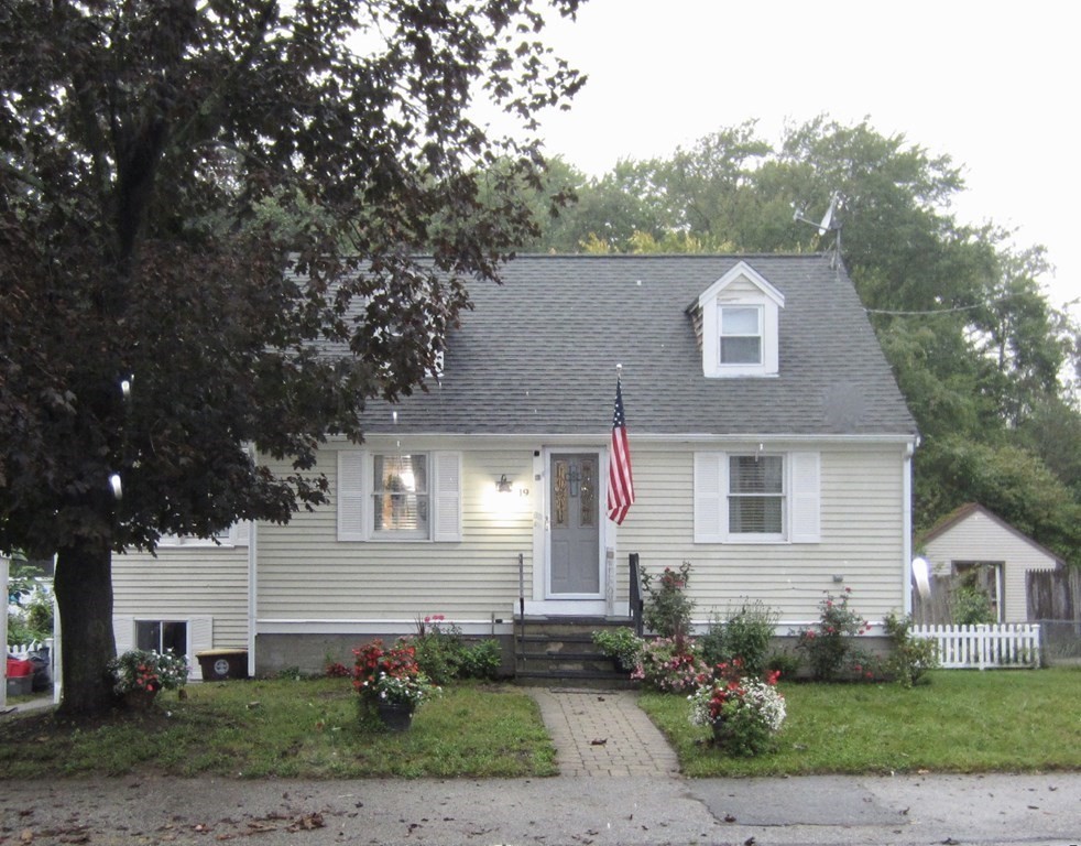19 Georgia Road Weymouth, MA 02190 - Photo 1 of 23 Gallery Image 1