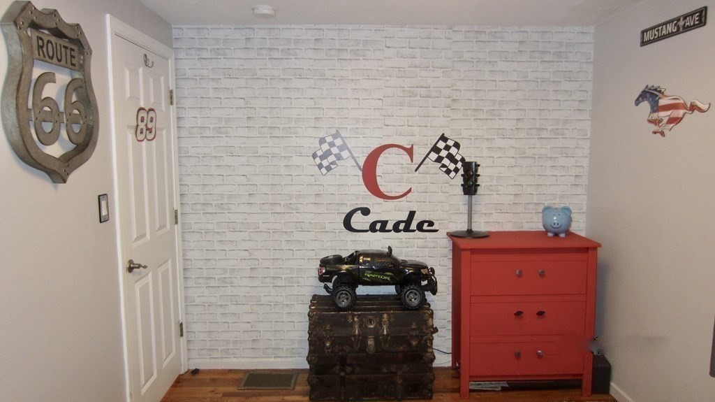 19 Georgia Road Weymouth, MA 02190 - Photo 9 of 23 Gallery Image 9