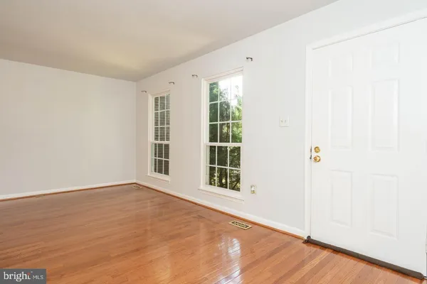 $2,800 | 4683 Joanna Court, Woodbridge, VA 22193